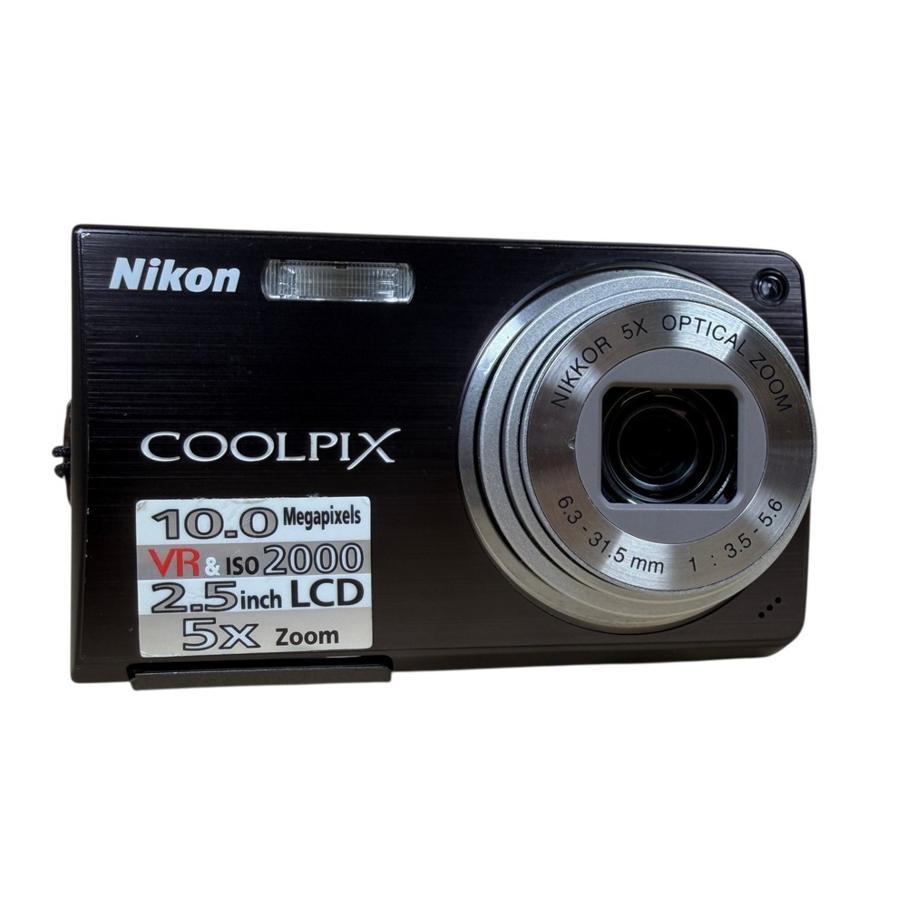 Nikon Coolpix‎ S550 10MP Digital Camera Bundle Charcoal Gray w/Charger + Battery